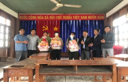 Những đổi thay về tập quán sản xuất đáng khích lệ của người đồng bào Chăm Hroi ở thôn Phú Tiến, xã Phú Mỡ